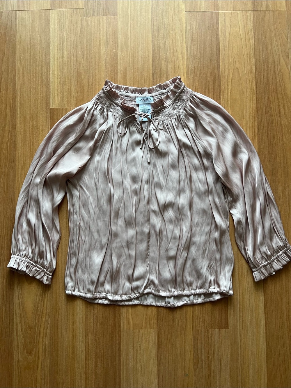 Carmen Marc Valvo Satin Blouse Taupe Tie Neck Size M Fits L - Picture 3 of 11